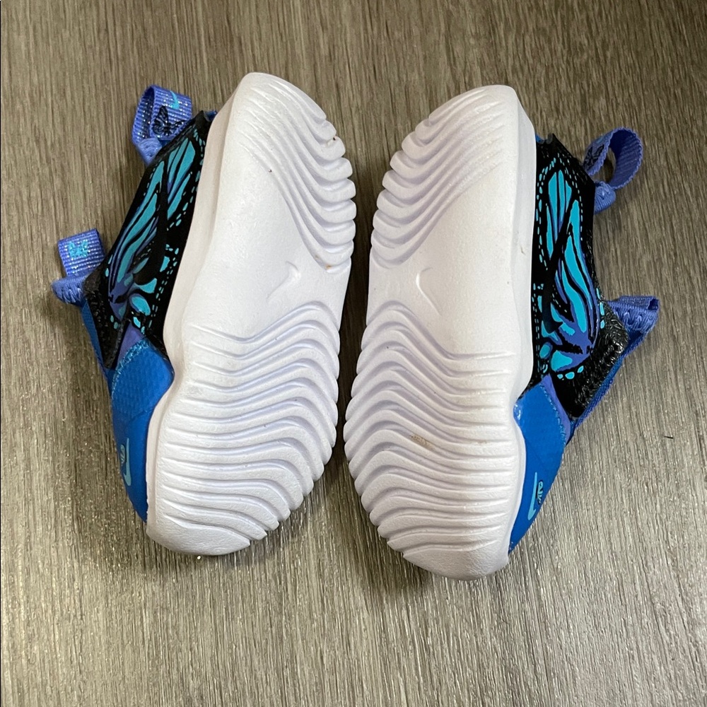 Nike Kids Blue and Black Sneakers Butterly- FINAL PRICE - Picture 3 of 5